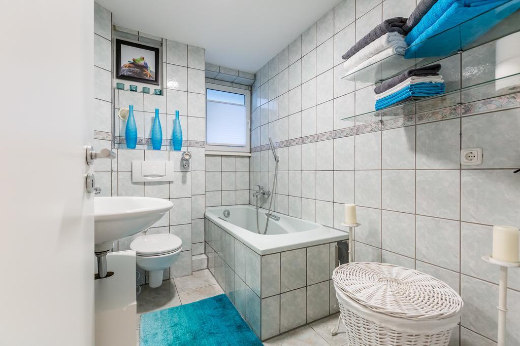 Ferienwohnung Ferien Und Messewohnug Köln Exterior foto