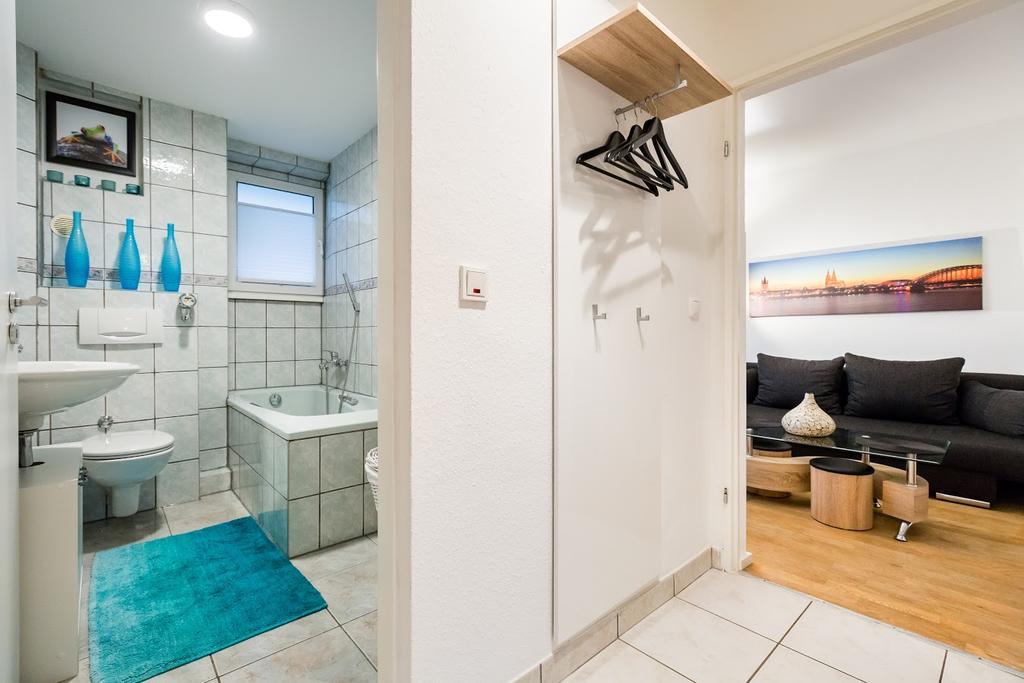 Ferienwohnung Ferien Und Messewohnug Köln Exterior foto